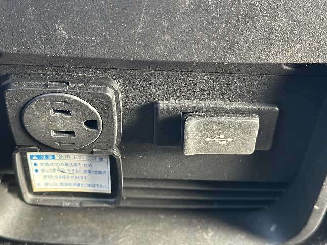三菱 デリカ　Ｄ：５ アーバンギア ２．２ Ｇ パワーパッケージ ディーゼルターボ ４ＷＤ R1年 (関東) 99