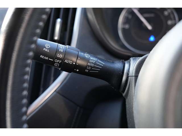 スバル インプレッサスポーツ ２．０ Ｉ－Ｓ アイサイト ４ＷＤ H29年 (関東) 99