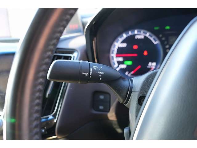 トヨタ クラウン　ハイブリッド ハイブリッド ２．５ Ｇ H30年 (関東) 99