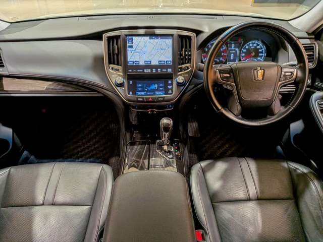 トヨタ クラウンアスリート ２．０ Ｇ－Ｔ H28年 (関東) 99