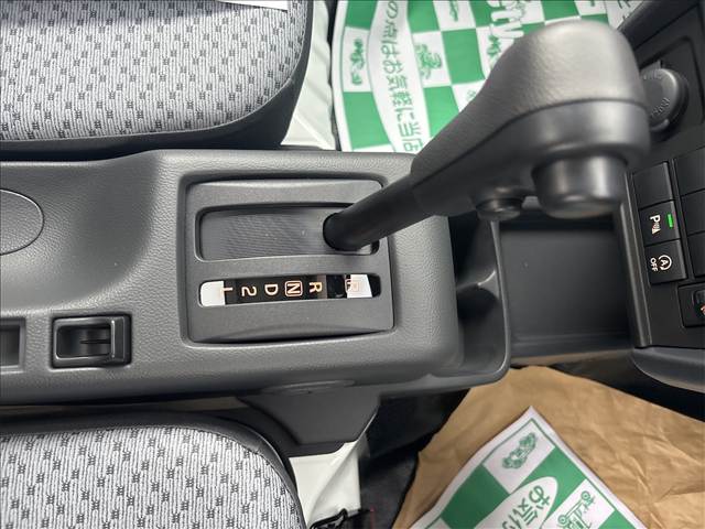 スズキ キャリイトラック ６６０ ＫＣ ３方開 ４ＷＤ R8年 (東北) 99