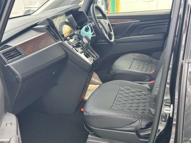 三菱 デリカ　Ｄ：５ ２．２ Ｐ ディーゼルターボ ４ＷＤ R6年 (東海) 99