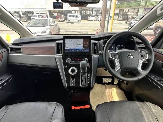 三菱 デリカ　Ｄ：５ ２．２ Ｐ ディーゼルターボ ４ＷＤ R6年 (東海) 99