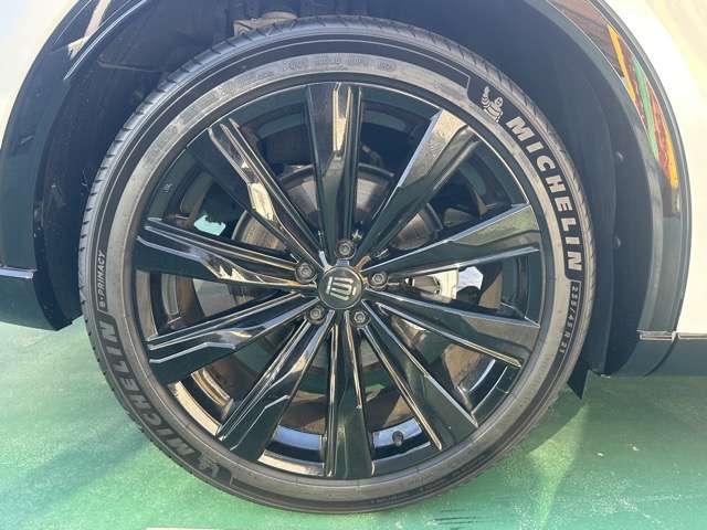 トヨタ クラウン　スポーツ　ハイブリッド ２．５ Ｚ Ｅ－ＦＯＵＲ ４ＷＤ R6年 (東海) 99