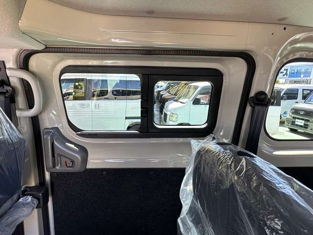 日産 ＮＶ２００バネットバン １．６ ＧＸ アウトドア ブラック エディション ４ＷＤ R8年 (東海) 99