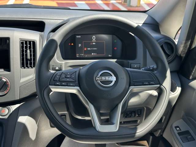 日産 ＮＶ２００バネットバン １．６ ＧＸ アウトドア ブラック エディション ４ＷＤ R8年 (東海) 99