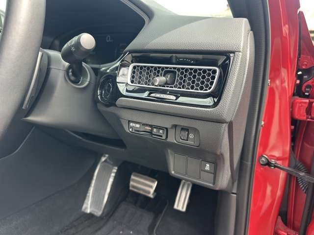 ホンダ シビック ２．０ Ｅ：ＨＥＶ ＥＸ R6年 (東海) 99