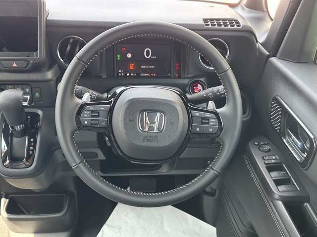 ホンダ Ｎ　ＢＯＸ カスタム ６６０ ターボ コーディネートスタイル ２トーン R8年 (東海) 99