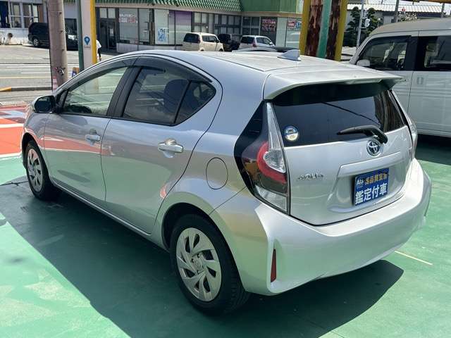 トヨタ アクア １．５ Ｓ R3年 (東海) 99