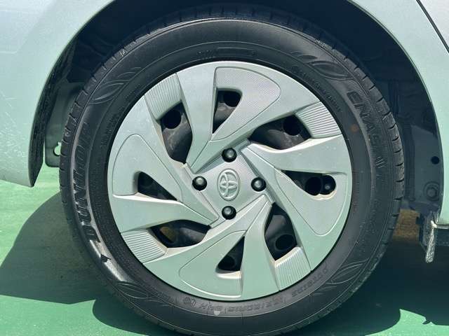 トヨタ アクア １．５ Ｓ R3年 (東海) 99