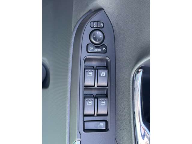 ダイハツ タント ６６０ カスタム ＲＳ リミテッド R7年 (東海) 99