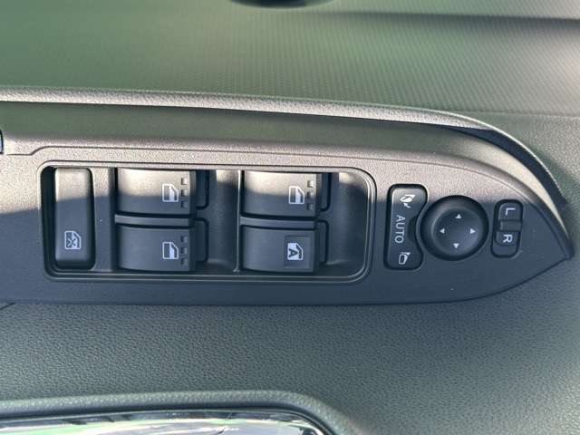 ダイハツ タント ６６０ カスタム ＲＳ R7年 (東海) 99