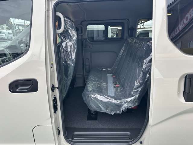 日産 ＮＶ２００バネット １．６ １６Ｘ－３Ｒ アウトドア ブラック エディション R8年 (東海) 99
