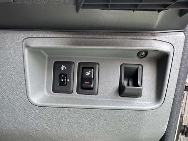 三菱 ミニキャブミーブ ＣＤ １６．０ＫＷＨ ２シーター ハイルーフ R4年 (東海) 99