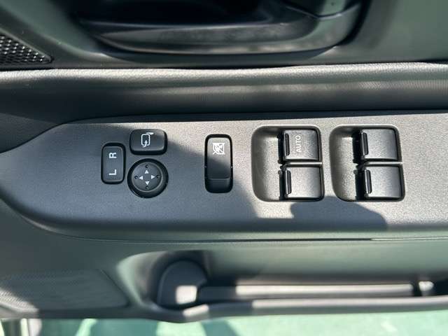 スズキ スペーシア ６６０ ギア ハイブリッド ＸＺ R8年 (東海) 99