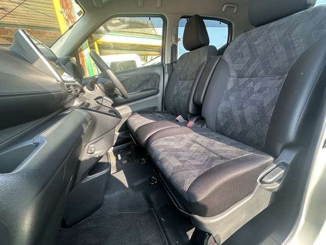 三菱 ｅＫクロス　ＥＶ Ｇ R4年 (東海) 99