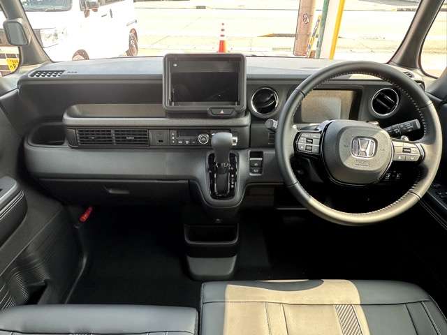 ホンダ Ｎ　ＢＯＸ カスタム ６６０ ターボ コーディネートスタイル モノトーン R8年 (東海) 99