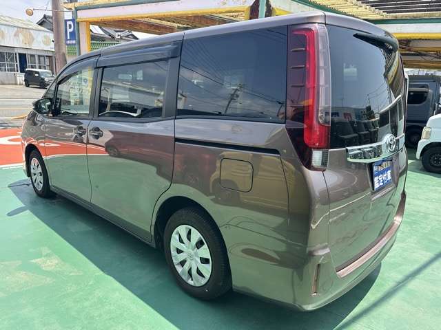 トヨタ ノア ２．０ Ｘ サイドリフトアップチルトシート装着車 H29年 (東海) 99