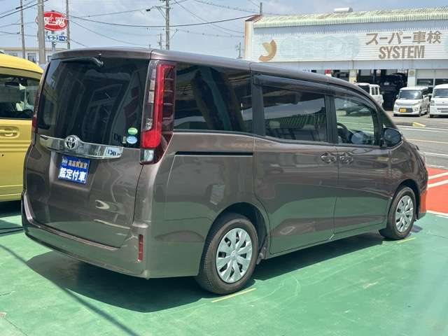 トヨタ ノア ２．０ Ｘ サイドリフトアップチルトシート装着車 H29年 (東海) 99