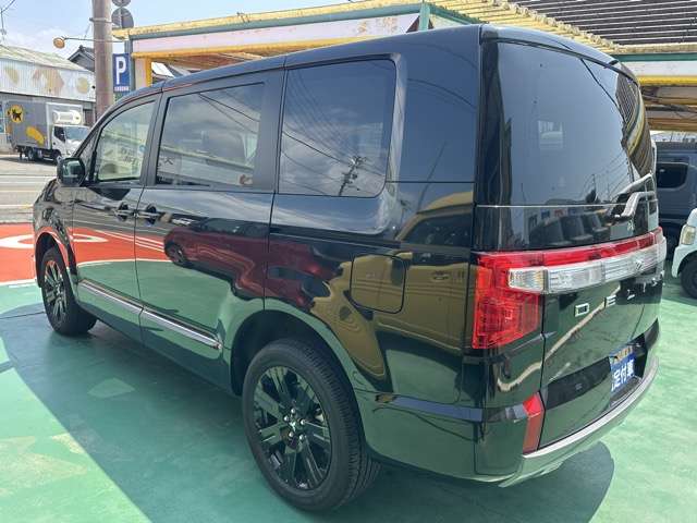 三菱 デリカ　Ｄ：５ ２．２ シャモニー 電動サイドステップ非装着車 ディーゼルターボ ４ＷＤ R7年 (東海) 99
