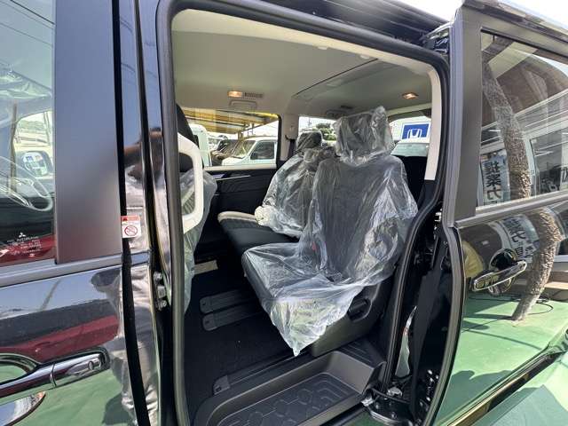 三菱 デリカ　Ｄ：５ ２．２ シャモニー 電動サイドステップ非装着車 ディーゼルターボ ４ＷＤ R7年 (東海) 99