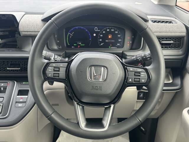 ホンダ ステップワゴン　ハイブリッド ２．０ Ｅ：ＨＥＶ エアー ＥＸ ３０周年特別仕様車 R8年 (東海) 99