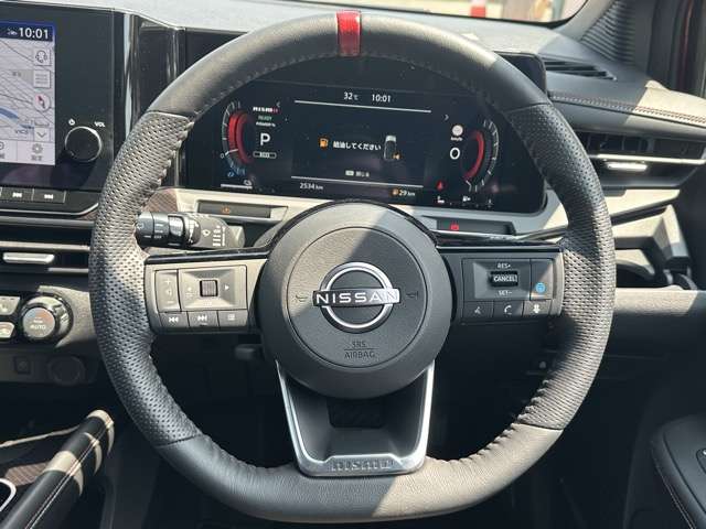 日産 ノートオーラ １．２ ＮＩＳＭＯ チューンド Ｅ－ＰＯＷＥＲ ４ＷＤ R7年 (東海) 99