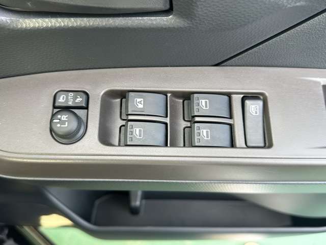トヨタ ルーミー １．０ Ｇ R7年 (東海) 99