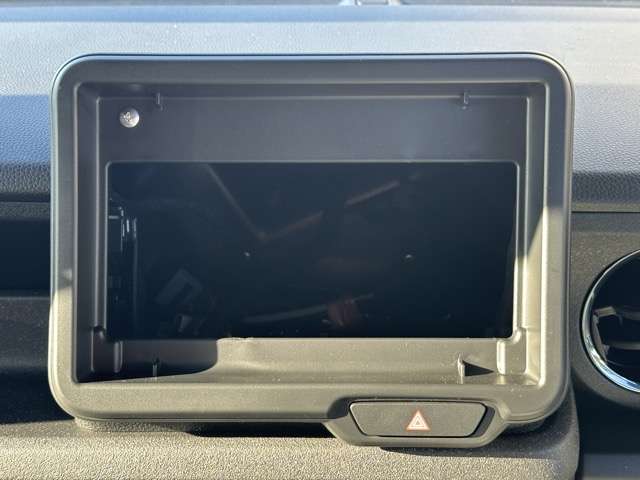 ホンダ Ｎ　ＢＯＸ カスタム ６６０ ターボ ブラック スタイル R8年 (東海) 99
