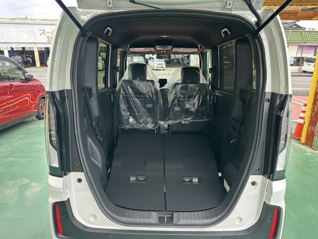 ホンダ Ｎ　ＢＯＸ カスタム ６６０ ターボ ブラック スタイル R8年 (東海) 99