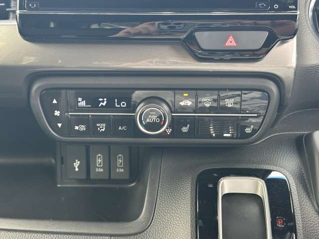 ホンダ Ｎ　ＢＯＸ カスタム ６６０ Ｌ ターボ スタイルプラス ブラック R4年 (東海) 99