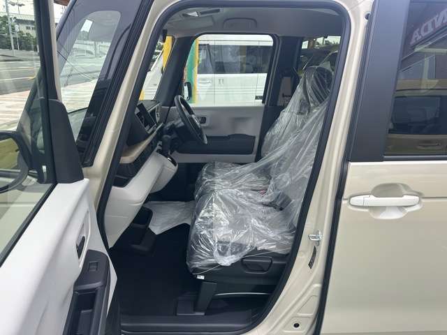 ホンダ Ｎ　ＢＯＸ ６６０ ファッションスタイル ２トーン R8年 (東海) 99