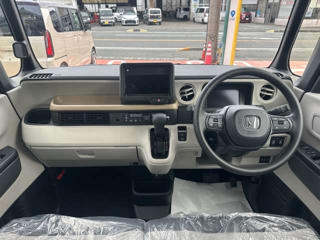 ホンダ Ｎ　ＢＯＸ ６６０ ファッションスタイル ２トーン R8年 (東海) 99