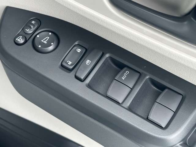 ホンダ Ｎ　ＢＯＸ ６６０ ファッションスタイル ２トーン R8年 (東海) 99