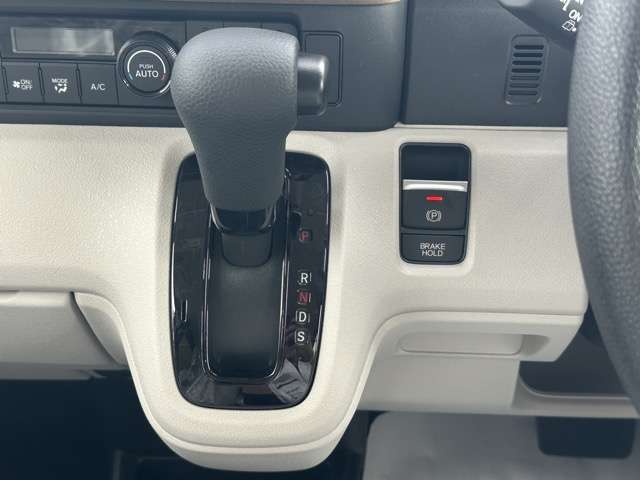 ホンダ Ｎ　ＢＯＸ ６６０ ファッションスタイル ２トーン R8年 (東海) 99