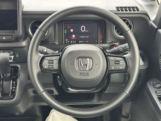 ホンダ Ｎ　ＢＯＸ カスタム ６６０ ブラック スタイル R8年 (東海) 99