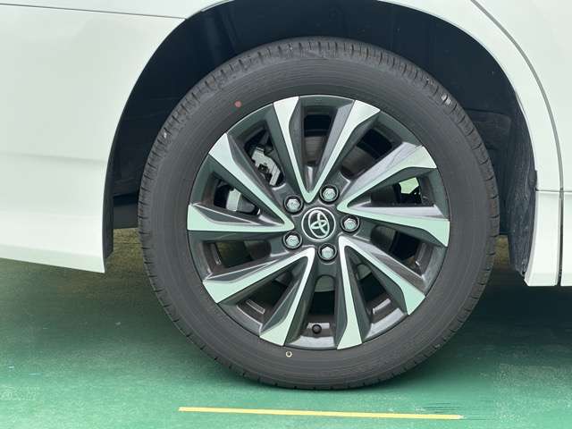 トヨタ ヴォクシー １．８ ハイブリッド Ｓ－Ｚ R7年 (東海) 99