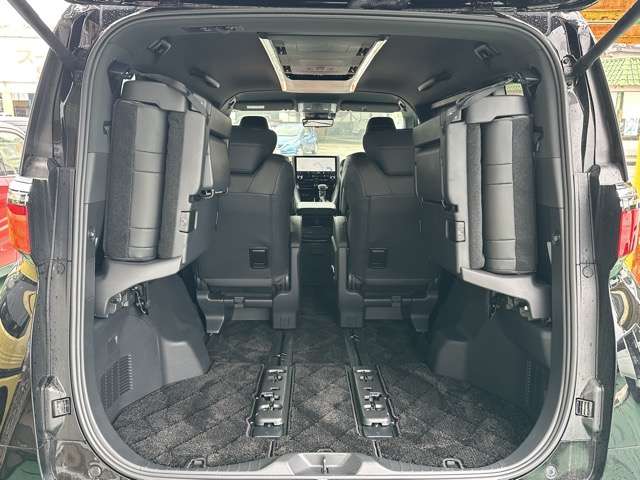 トヨタ アルファード　ハイブリッド ハイブリッド ２．５ Ｚ Ｅ－ＦＯＵＲ ４ＷＤ R6年 (東海) 99