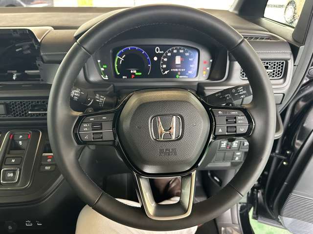 ホンダ ステップワゴン　ハイブリッド ２．０ Ｅ：ＨＥＶ スパーダ R8年 (東海) 99