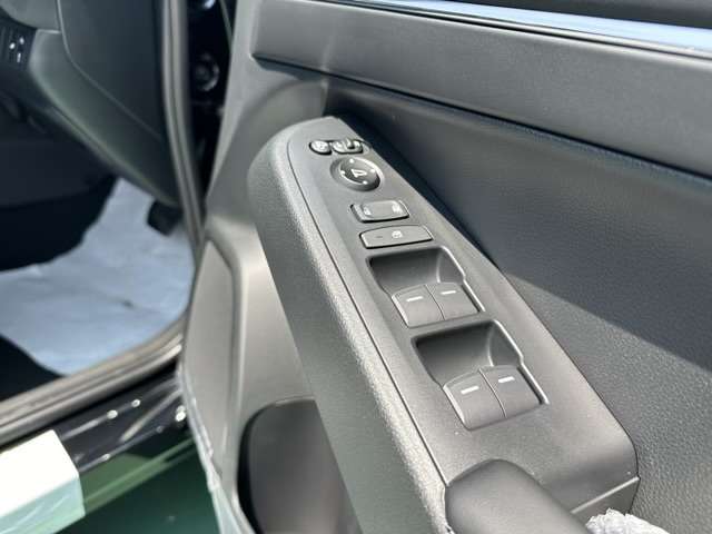 ホンダ ヴェゼル １．５ Ｅ：ＨＥＶ Ｚ R8年 (東海) 99