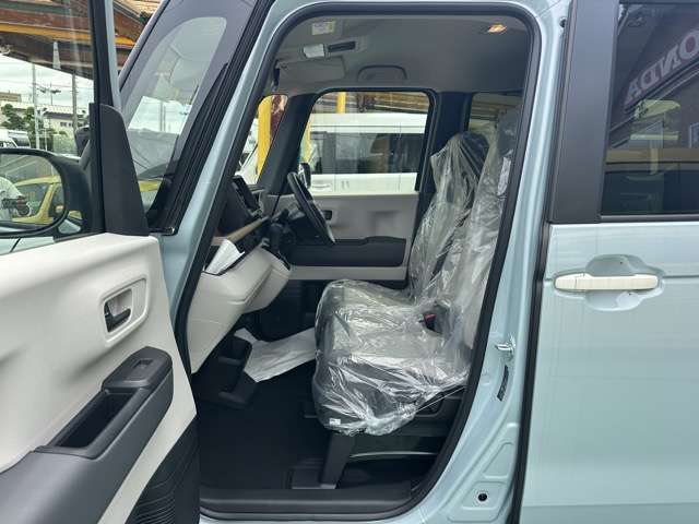 ホンダ Ｎ　ＢＯＸ ６６０ ファッションスタイル ２トーン R8年 (東海) 99