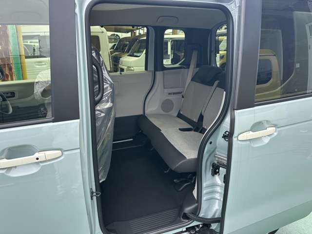 ホンダ Ｎ　ＢＯＸ ６６０ ファッションスタイル ２トーン R8年 (東海) 99