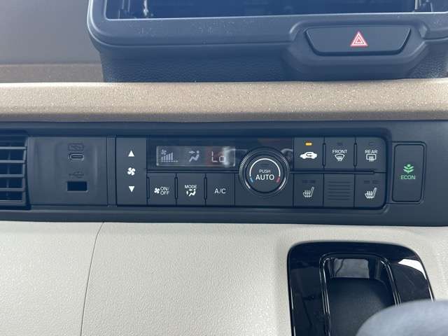 ホンダ Ｎ　ＢＯＸ ６６０ ファッションスタイル ２トーン R8年 (東海) 99