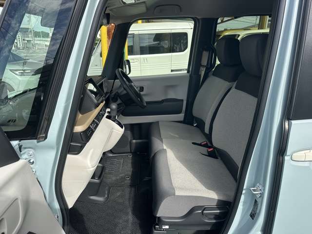 ホンダ Ｎ　ＢＯＸ ６６０ ファッションスタイル ２トーン R8年 (東海) 99