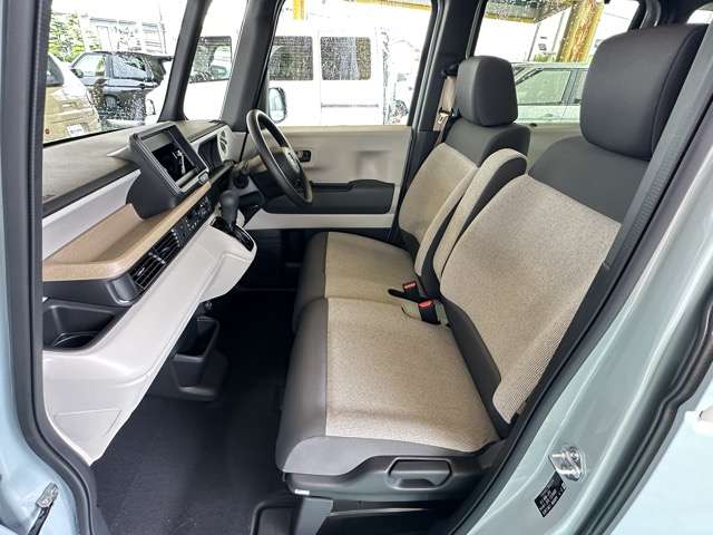 ホンダ Ｎ　ＢＯＸ ６６０ ファッションスタイル ２トーン R8年 (東海) 99