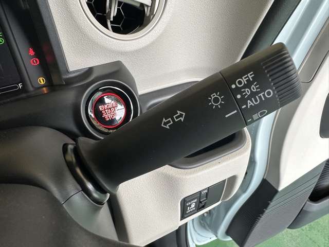 ホンダ Ｎ　ＢＯＸ ６６０ ファッションスタイル ２トーン R8年 (東海) 99