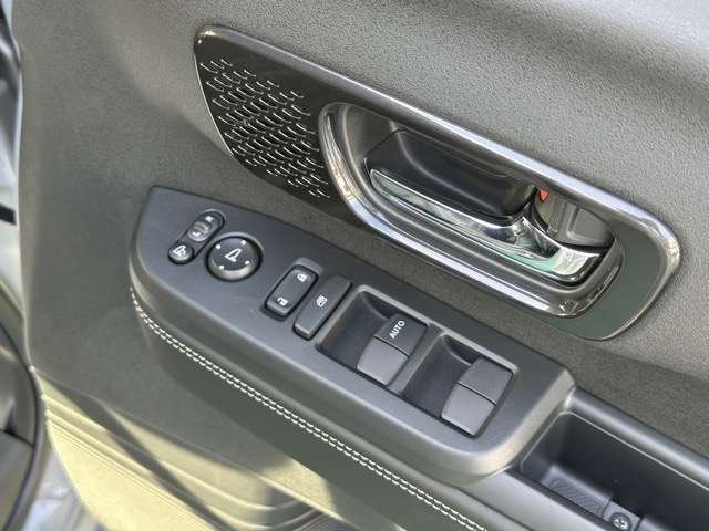 ホンダ Ｎ　ＢＯＸ カスタム ６６０ ターボ コーディネートスタイル モノトーン R8年 (東海) 99