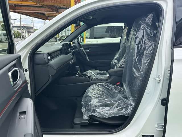 ホンダ ヴェゼル １．５ Ｅ：ＨＥＶ ＲＳ R8年 (東海) 99