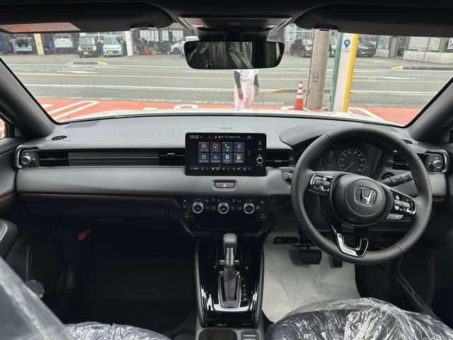 ホンダ ヴェゼル １．５ Ｅ：ＨＥＶ ＲＳ R8年 (東海) 99