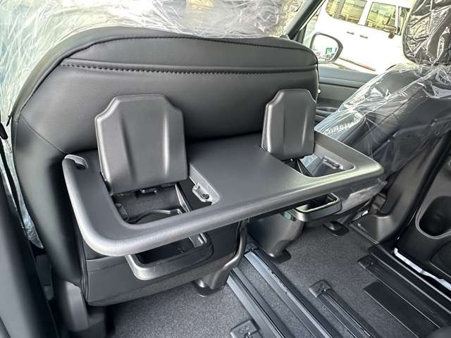 日産 セレナ ２．０ ハイウェイスターＶ ＮＩＳＳＡＮＣＯＮＮＥＣＴインフォテインメントシステム装着車 R8年 (東海) 99